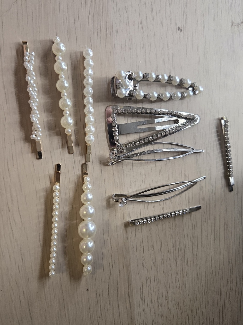 Pearl & Crystal Hair Clip Set - White / Silver